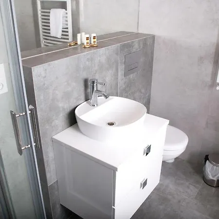 Ikar - 2 Pokojowy Przy Morzu Z Balkonem Apartmán Pobierowo