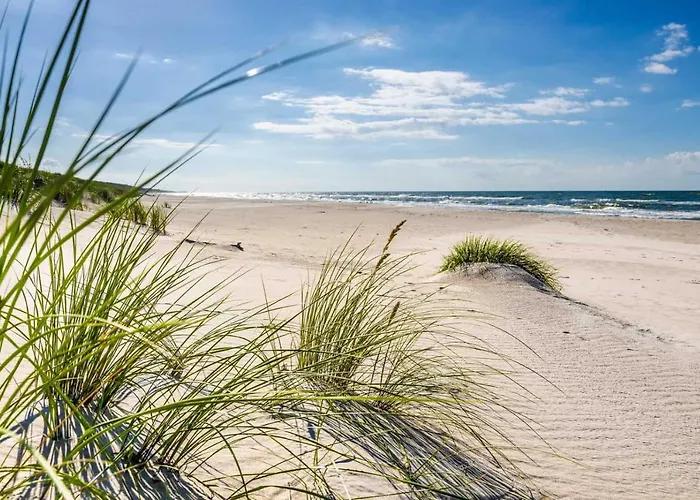 Ikar - 2 Pokojowy Przy Morzu Z Balkonem 포비에로보